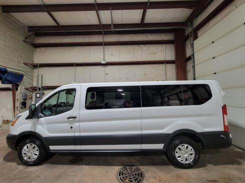 Used 2016 Ford Transit 350 XLT image 63