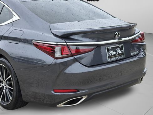 Certified 2022 Lexus ES 350 w/ Premium Package FWD image 33