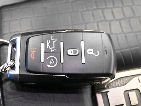 Used 2023 RAM 1500 Limited image 33