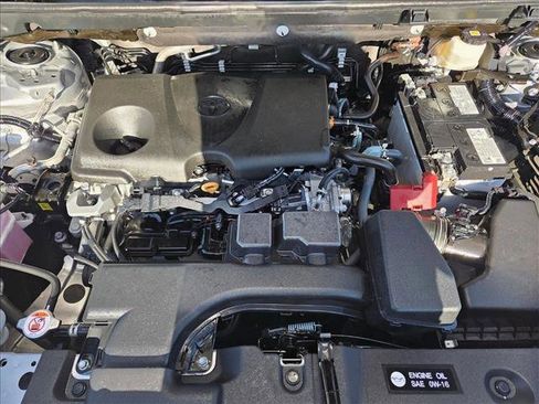 Certified 2025 Toyota RAV4 LE image 21