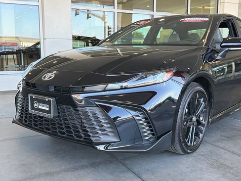Certified 2026 Toyota Camry SE w/ Convenience Package FWD image 3