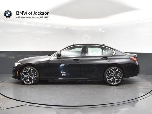 New 2026 BMW 330i Sedan w/ Convenience Package RWD image 4