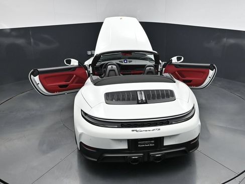 Used 2026 Porsche 911 Carrera GTS RWD image 32