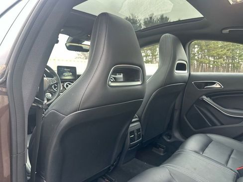 Used 2018 Mercedes-Benz CLA 250 4MATIC image 22