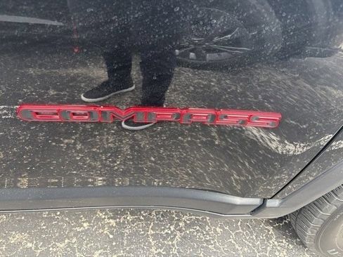 Used 2023 Jeep Compass Trailhawk w/ Sun and Sound Group AWD/4WD image 5