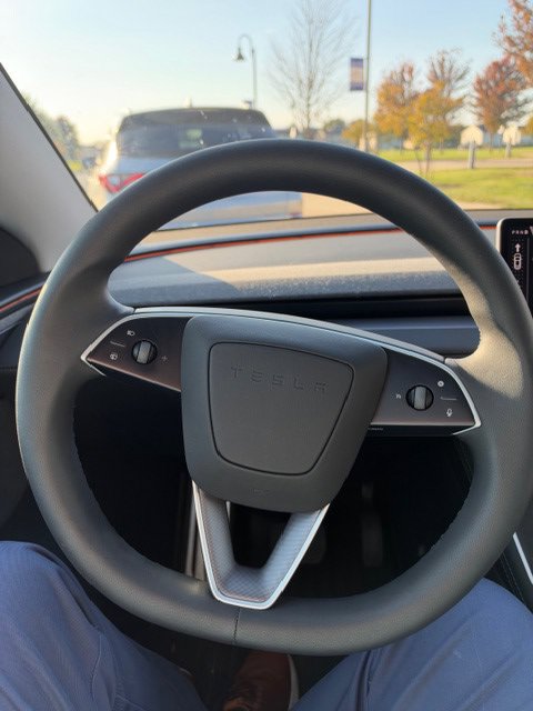 Used 2026 Tesla Model Y Long Range AWD/4WD image 9