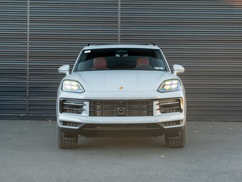 New 2026 Porsche Cayenne image 11
