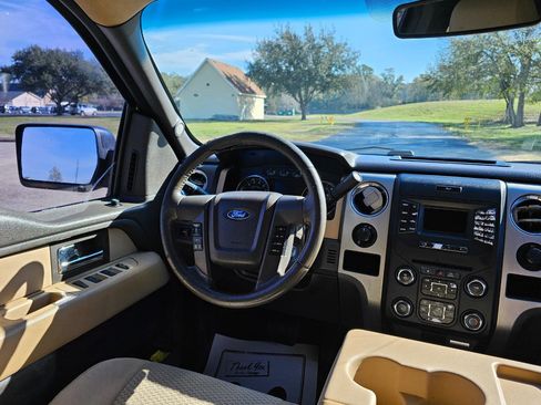 Used 2014 Ford F150 XLT w/ XLT Chrome Package image 22