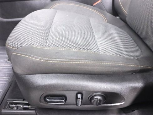 Used 2018 Chevrolet Traverse LT AWD/4WD image 28
