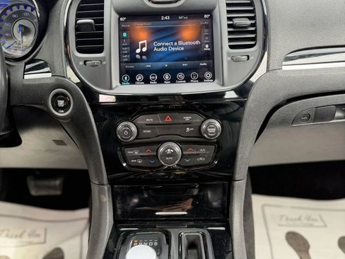 Used 2019 Chrysler 300 S RWD image 13