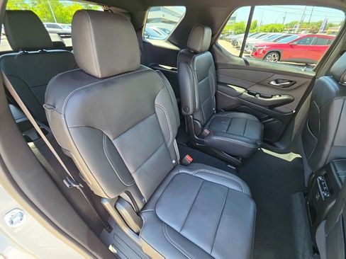 Used 2023 Chevrolet Traverse LT AWD/4WD image 30
