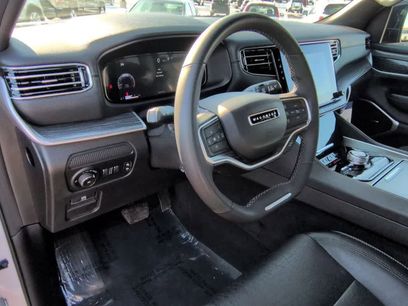 Used 2024 Jeep Wagoneer Series II w/ Flexible Seating Group