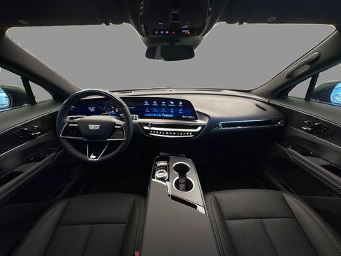 New 2026 Cadillac Lyriq Luxury RWD image 20