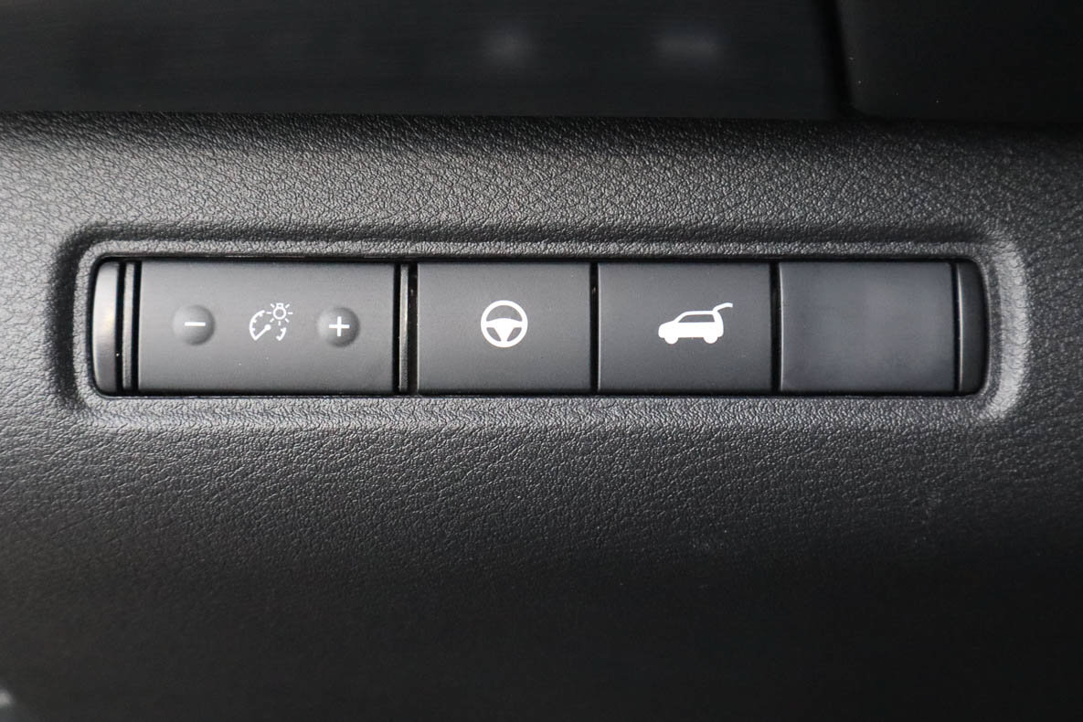 Used 2025 Nissan Pathfinder Rock Creek AWD/4WD image 16