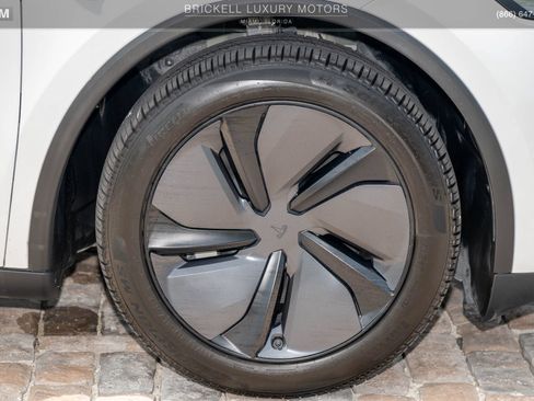 Used 2026 Tesla Model Y Long Range AWD/4WD image 35