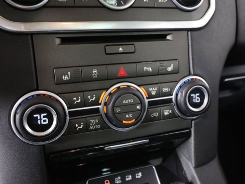 Used 2016 Land Rover LR4 HSE LUX image 39