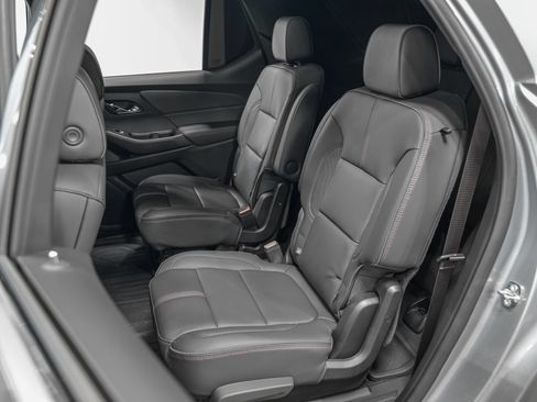 Used 2023 Chevrolet Traverse RS w/ LPO, Floor Liner Package AWD/4WD image 29