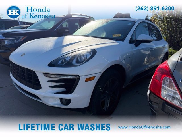 Used 2017 Porsche Macan AWD/4WD image 1