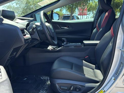 Used 2025 Toyota Prius Plug-In Hybrid w/ Limited Premium Package FWD image 27