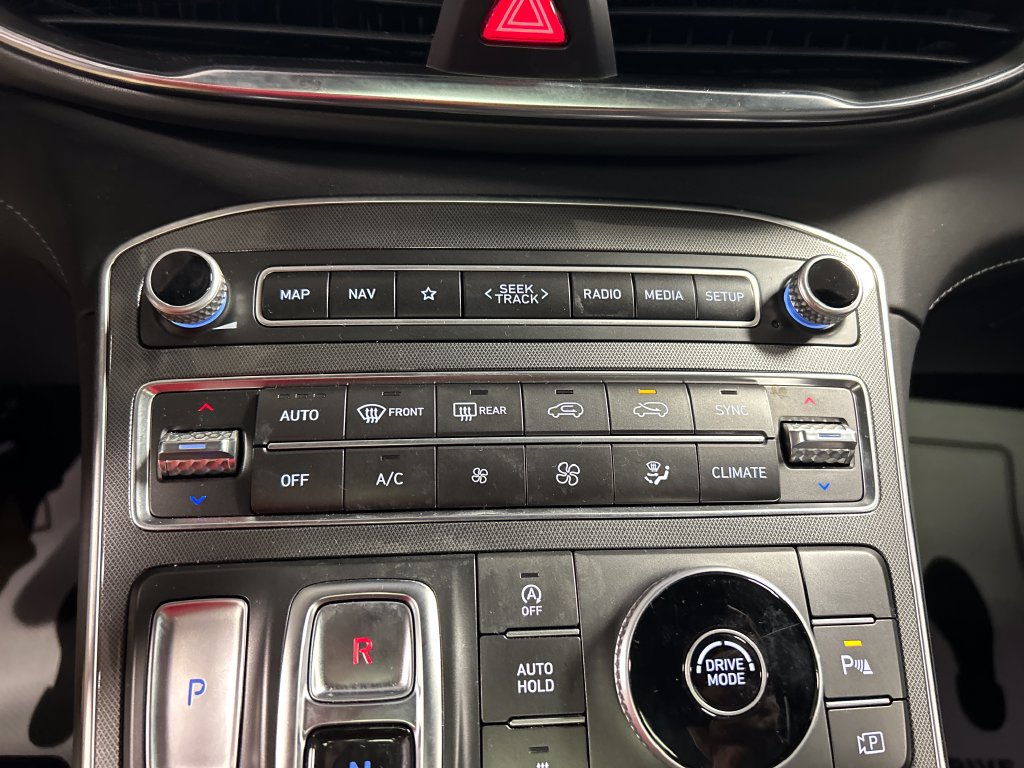 Used 2023 Hyundai Santa Fe Calligraphy FWD image 17
