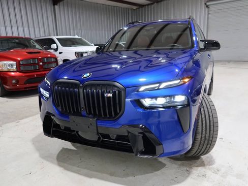 Used 2025 BMW X7 M60i AWD/4WD image 44