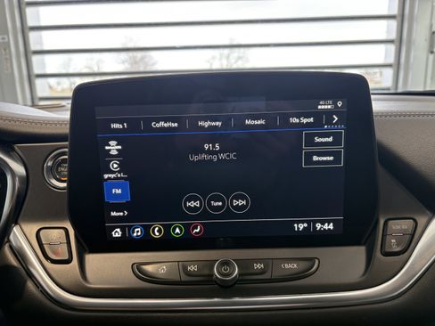 Used 2024 Chevrolet Blazer LT w/ Sound & Technology Package image 16