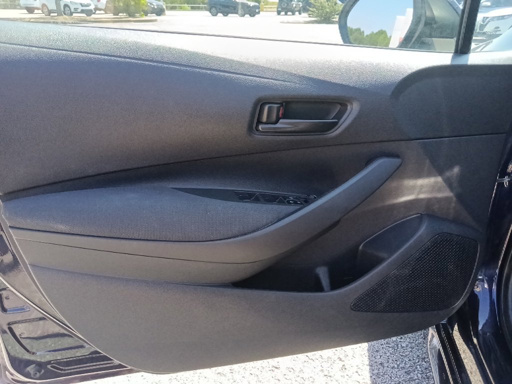 Used 2024 Toyota Corolla LE FWD image 11