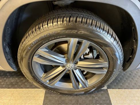 Used 2020 Volkswagen Atlas SE w/ Towing Package AWD/4WD image 10