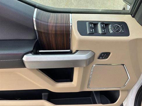 Used 2015 Ford F150 Lariat w/ Equipment Group 502A Luxury image 14