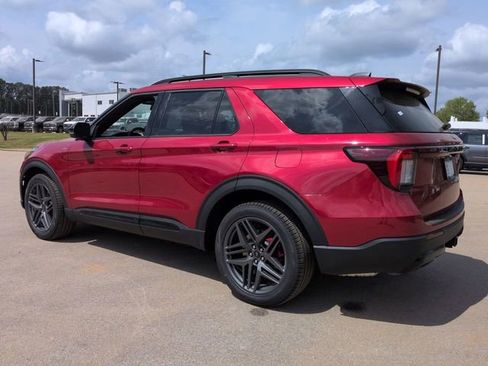 New 2026 Ford Explorer ST-Line RWD image 6