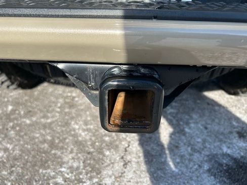 Used 2023 GMC Canyon AT4X image 12