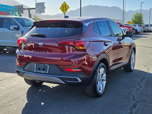 Used 2024 Buick Encore GX Preferred w/ Comfort Package FWD image 3