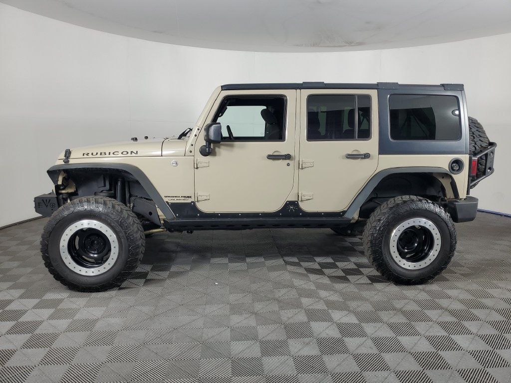 Used 2018 Jeep Wrangler Unlimited Rubicon w/ Connectivity Group AWD/4WD image 7