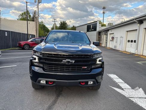 Used 2021 Chevrolet Silverado 1500 LT Trail Boss w/ Convenience Package II AWD/4WD image 2