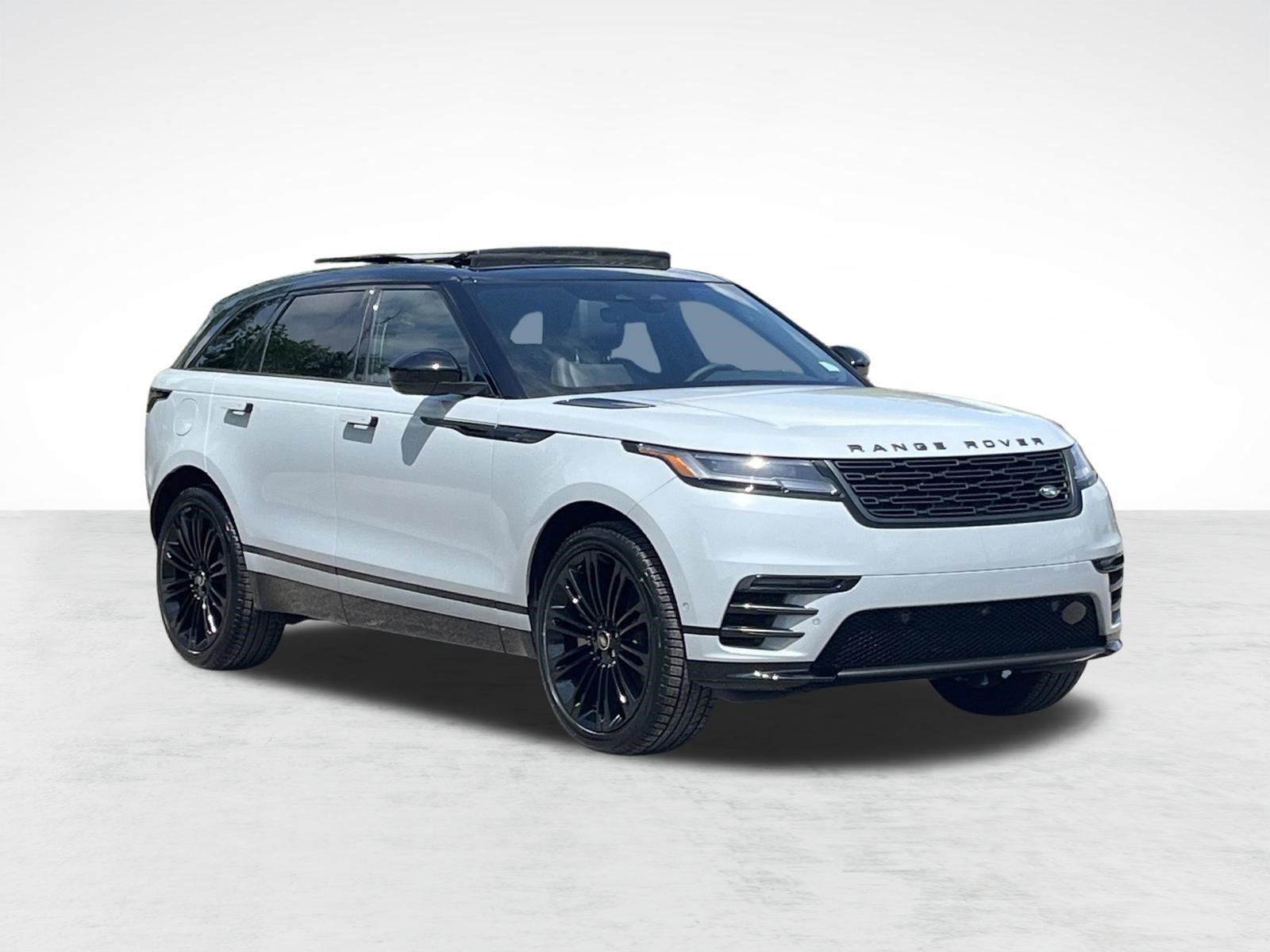 Used 2026 Land Rover Range Rover Velar Dynamic SE AWD/4WD image 6