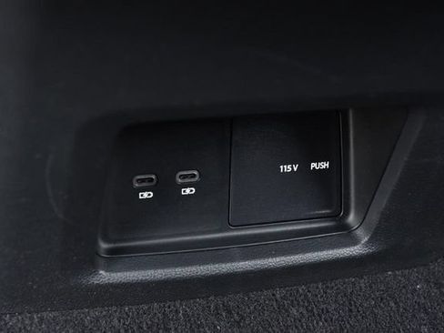 Certified 2024 Volkswagen Atlas Cross Sport SE AWD/4WD image 23