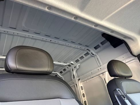 Used 2025 RAM ProMaster 2500 w/ Convenience Group FWD image 23