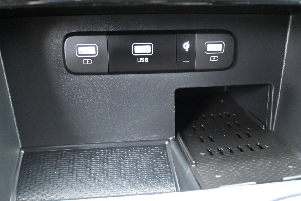 Used 2024 Kia Carnival SX Prestige FWD image 15