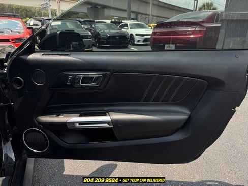 Used 2017 Ford Mustang GT Premium w/ Equipment Group 401A RWD image 20
