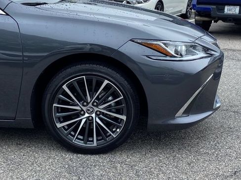 Certified 2025 Lexus ES 350 w/ Premium Package FWD image 9