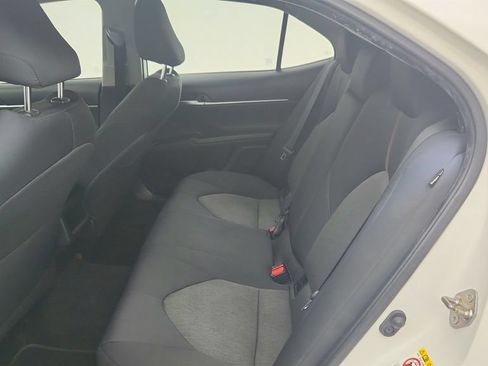 Used 2019 Toyota Camry LE FWD image 16