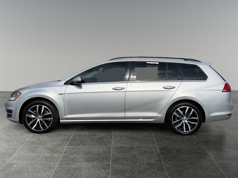 Used 2016 Volkswagen Golf Limited Edition FWD image 2
