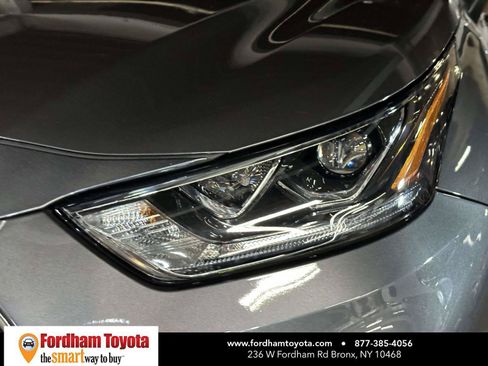 Used 2022 Toyota Highlander Platinum FWD image 8
