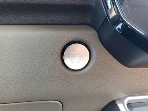 New 2026 Kia Carnival EX image 22