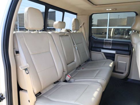 Used 2017 Ford F250 Lariat w/ Lariat Ultimate Package AWD/4WD image 39