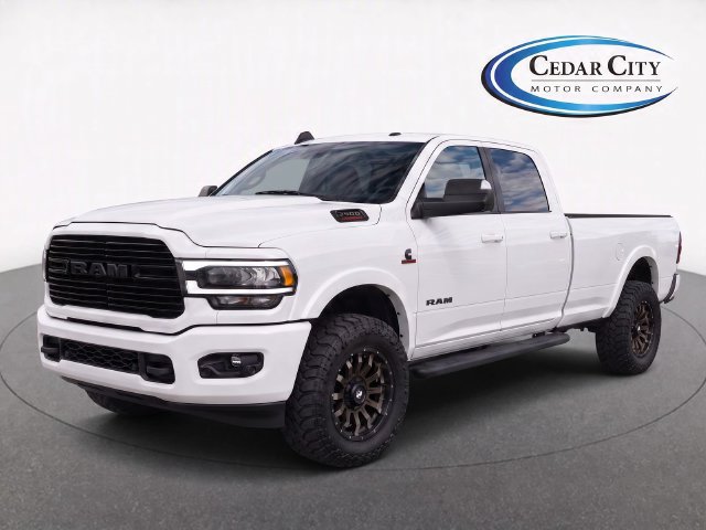 Used 2022 RAM 3500 Laramie AWD/4WD image 2