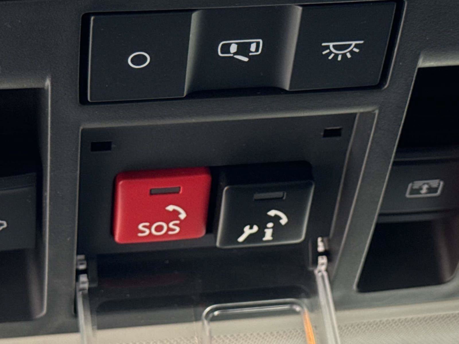 Used 2024 Mitsubishi Eclipse Cross AWD image 30