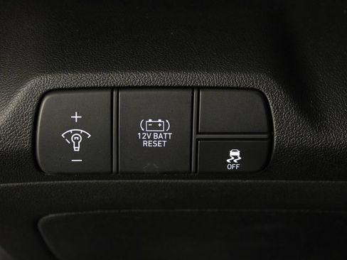Certified 2026 Hyundai Elantra SEL FWD image 24