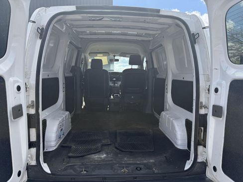 Used 2018 Nissan NV200 S w/ Cruise Control Package image 11