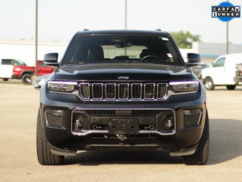 Used 2022 Jeep Grand Cherokee Overland w/ Luxury Tech Group IV image 2